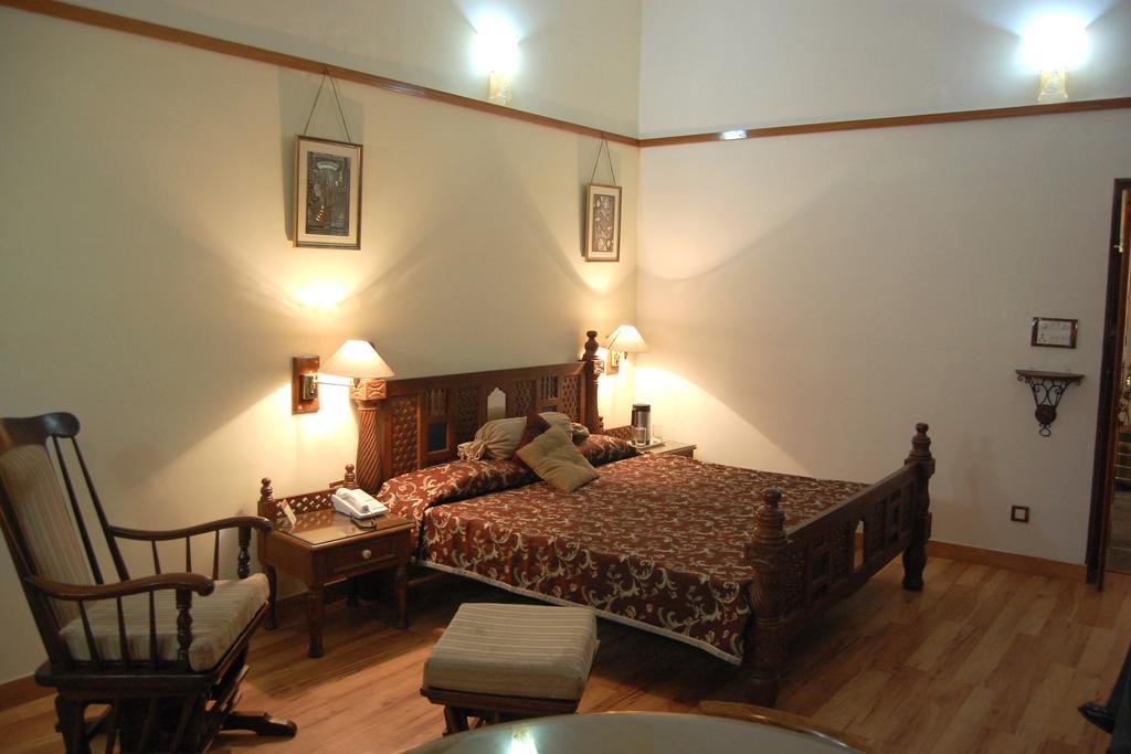 Hotel Jewels Karnāl Pokój zdjęcie